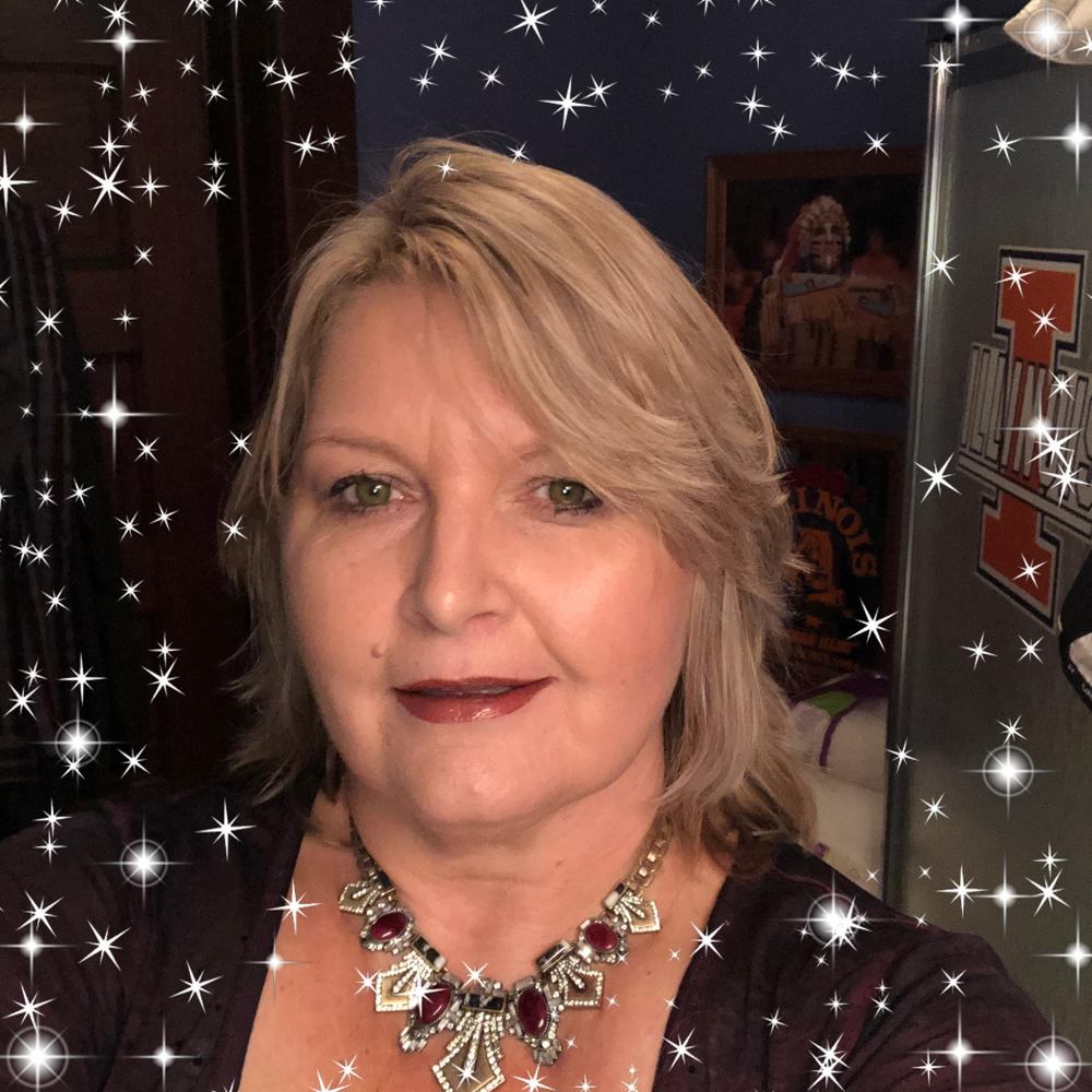 Meet your Posher, Etta